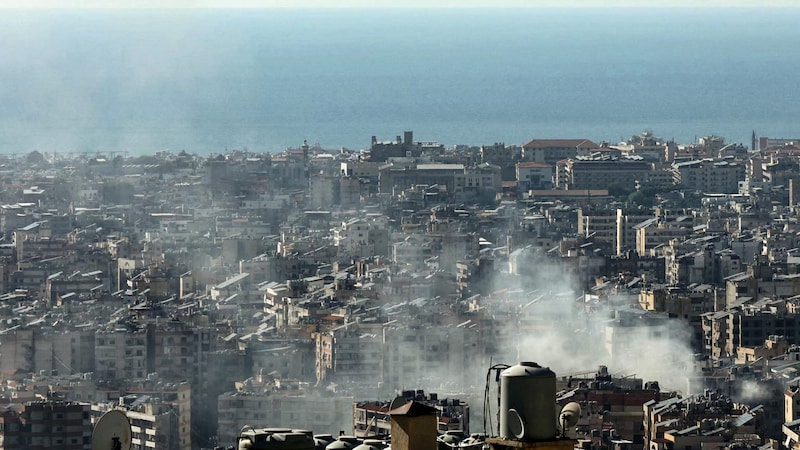 Air attack on Beirut (Bild: AFP/APA)