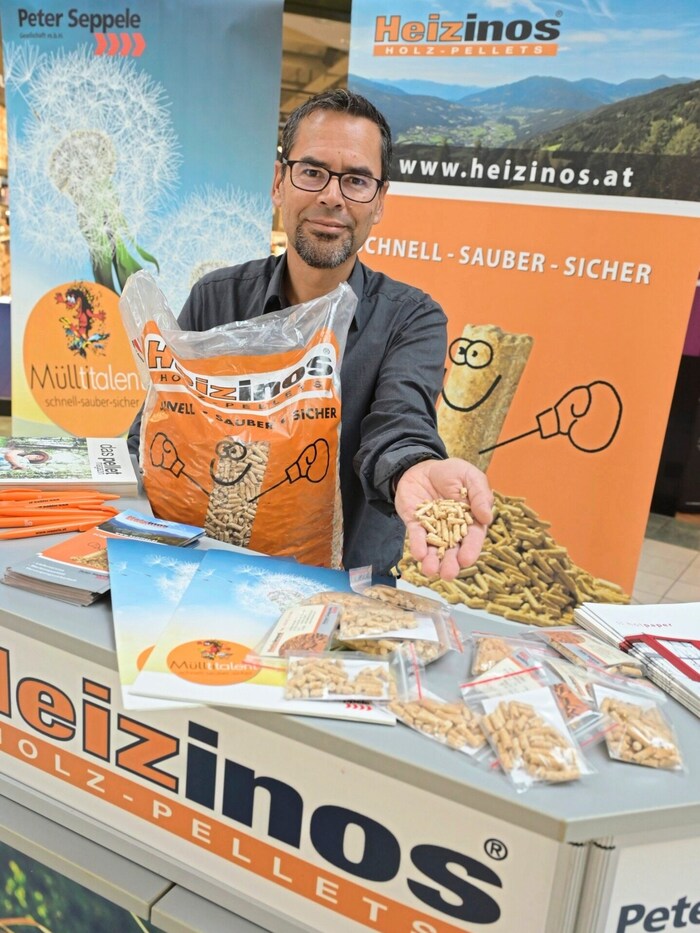 The professionals at Peter Seppele produce 140,000 tons of pellets every year.