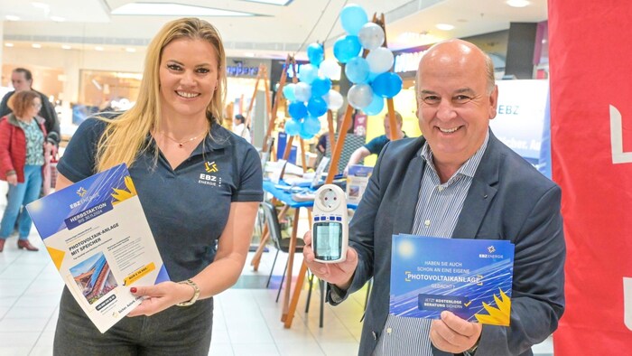 Südpark also uses sustainable energy. Heinz Achatz (right) wants to inform customers.