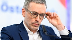 Vorerst keinen Regierungsauftrag erhalten: FPÖ-Chef Herbert Kickl (Bild: APA/MAX SLOVENCIK)