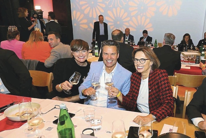 Österreich-Werbung-Chefin Astrid Steharnig- Staudinger mit Burgenlands Ober-Touristiker Didi ...