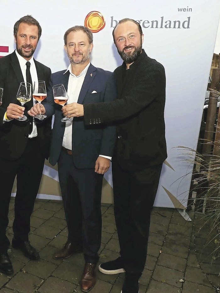 Vinophiles Trio: Georg Dornauer reiste aus Tirol an, Heimspiel für Roland Fürst und Max Lercher ...