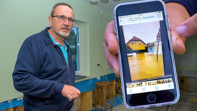 Thomas Kappel's house was destroyed by the flood. He is absolutely certain: "If the 'Krone' hadn't taken up my case, our plans for the pension would have ended up in the dustbin." (Bild: Krone KREATIV/Attila Molnar)