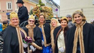 Die Goldhaubenfrauen feiern heuer 70-jähriges Jubiläum. (Bild: Tragner Christian/Tragner Christian )