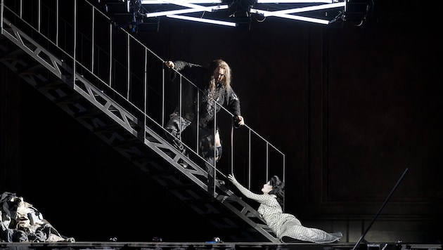 Samuel Sakker as Tannhäuser, Mareike Jankowski as Venus (Bild: Werner Kmetitsch)