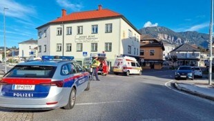 Die Einsatzkräfte waren rasch an der Unfallstelle, doch es gab keine Rettung mehr.