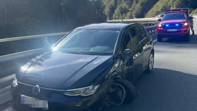 Die Feuerwehr Taxenbach räumte die Unfallstelle und regelte den Verkehr. (Bild: FF Taxenbach)