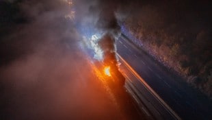 Die Flammen waren von Weitem zu erkennen. (Bild: Werner Kerschbaummayr)