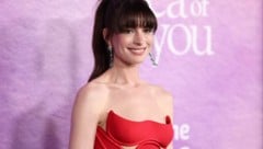 Anne Hathaway verkündete, dass es einen dritten Teil von „Plötzlich Prinzessin“ geben wird! (Bild: APA/Getty Images via AFP/GETTY IMAGES/Cindy Ord)