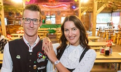 Manuel Kurfner und Melisa Bilibou in der Schladming Alm