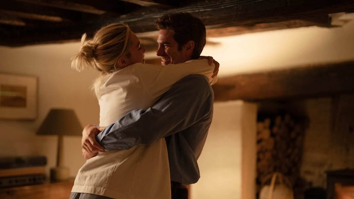 Szene aus „We Live in Time“