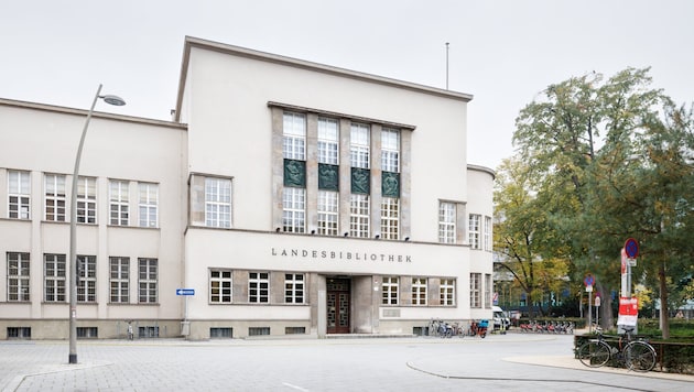 Die Landesbibliothek am Linzer Schillerplatz, ein Ort für Bücher, Neue Medien und Veranstaltungen. (Bild: Gregor Graf)