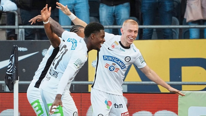 Tochi Chukwuani (l.) and Mika Biereth (r.) flew to the Danish U21 team yesterday, inspired