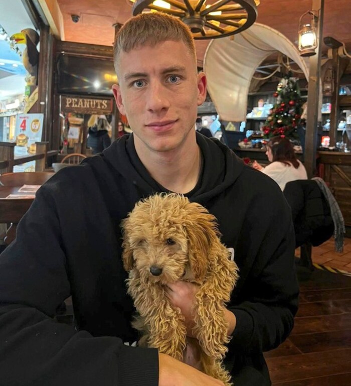 Mali the dog gives the blonde a lot of strength.