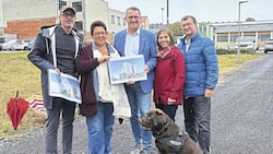 Architekt Martin Schwartz, Pfarrerin Sieglinde Pfänder, OSG-Obmann Alfred Kollar, Regina ...