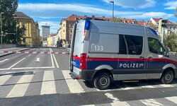 Gespenstische Stimmung rund um das Grazer Kepler-Gymnasium. Die Polizei hat das Gebiet ...