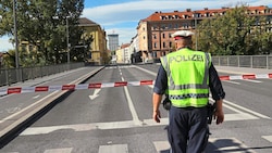 Die Bombendrohungen führten in den vergangenen Monaten zu einer Reihe von Einsätzen in ganz Österreich.  (Bild: Christian Jauschowetz)