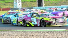 Der Österreicher Patrick Schober (Nr. 3) auf dem Weg zum Sieg.