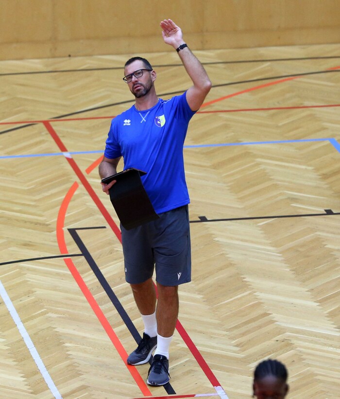 Lucio Oro wurde vom Verband für eine Partie gesperrt.