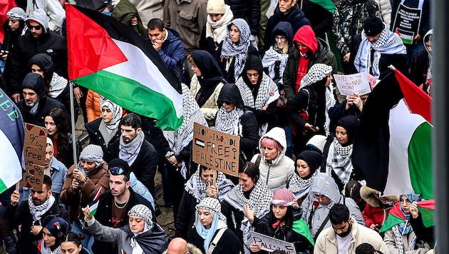 A pro-Palestinian rally in Milan (Bild: APA/AFP/Piero CRUCIATTI)