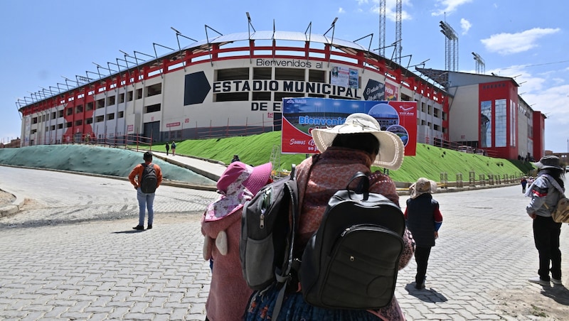 Das Estadio Municipal de El Alto (Bild: AFP/AIZAR RALDES)