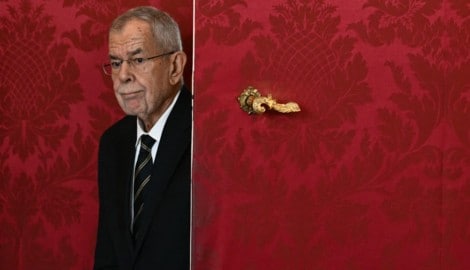 Alexander Van der Bellen, der stets authentisch bürgernahe Bundesgroßonkel (Bild: AFP)