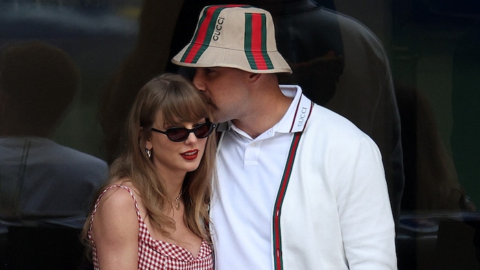 Taylor Swift und Travis Kelce Travis machte Taylor bereits um den 14. August herum den Antrag.