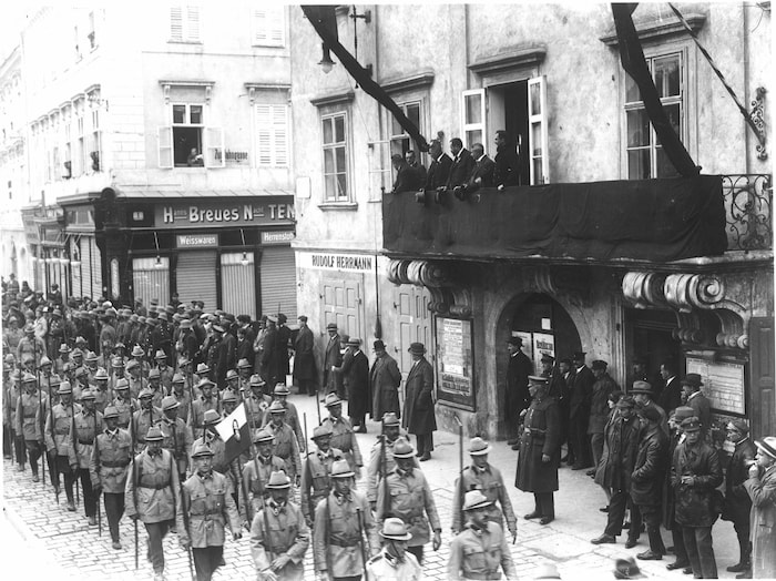 Heimwehraufmarsch in Wiener Neustadt