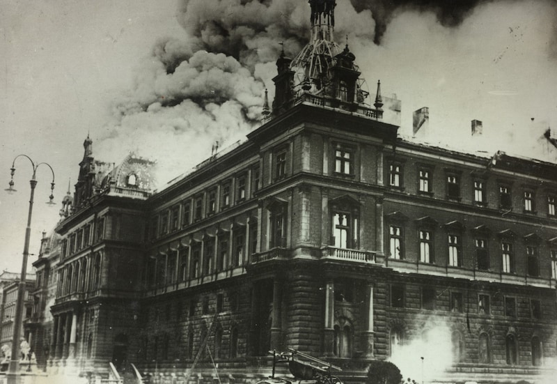 Am 15. Juli 1927 wurde der Wiener Justizpalast in Brand gesteckt. (Bild: picturedesk.com/ÖNB-Bildarchiv / picturedesk.com)