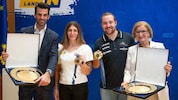 Sportlandesrat Udo Landbauer (li.) und Landeshauptfrau Johanna Mikl-Leitner (re.) gratulierten ...