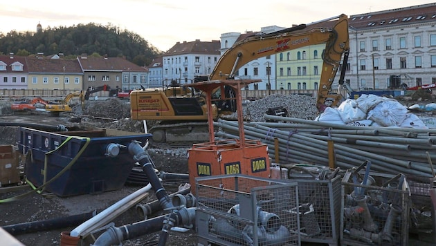 Auf der Großbaustelle für das neue Physik-Zentrum (einstige Vorklinik) kam es am Mittwoch zu einem tödlichen Arbeitsunfall. (Bild: Jauschowetz Christian)