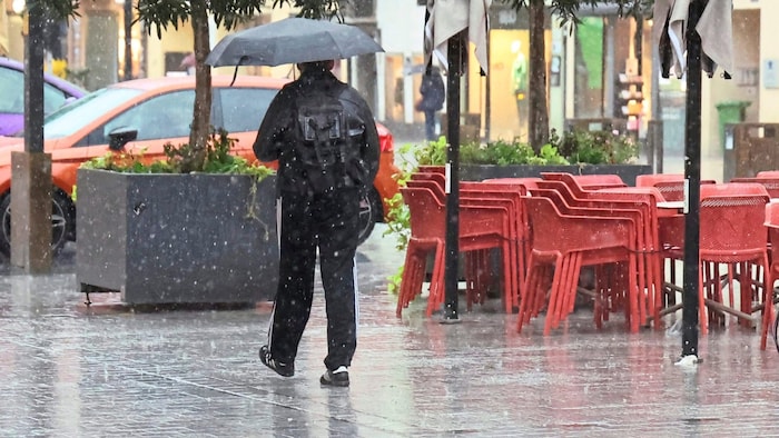 Der Regen im Tal bleibt vorerst erhalten.