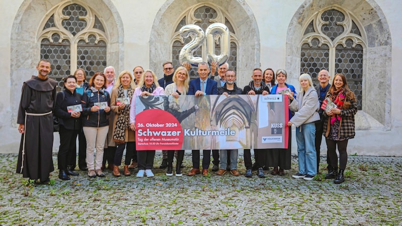 Representatives of the cultural institutions participating in the Kulturmeile Schwaz presented this year's program. (Bild: Berger Hubert)