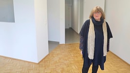 Marianna Bergmann (76) ist überglücklich, so schnell eine so günstige Wohnung gefunden zu haben, sie zahlt jetzt viel weniger. (Bild: Jöchl Martin/Martin Jöchl)