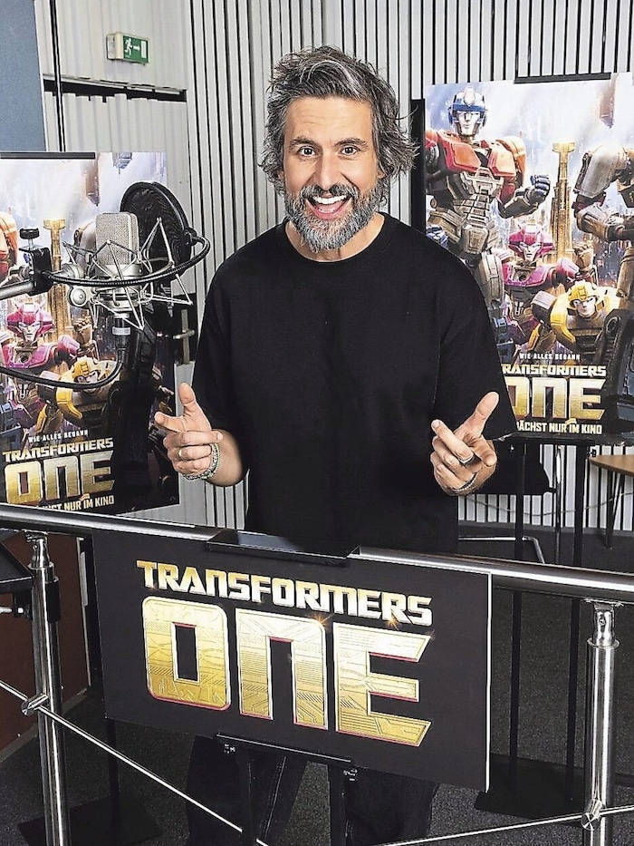 Tom Beck nutzte seine Erfahrung als Musiker, um beim Synchronisieren von Sentinel Prime den richtigen Rhythmus zu finden.
