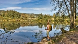 Die Region um den Stubenbergsee lässt sich bei dieser Tour herrlich erkunden. (Bild: Weges)