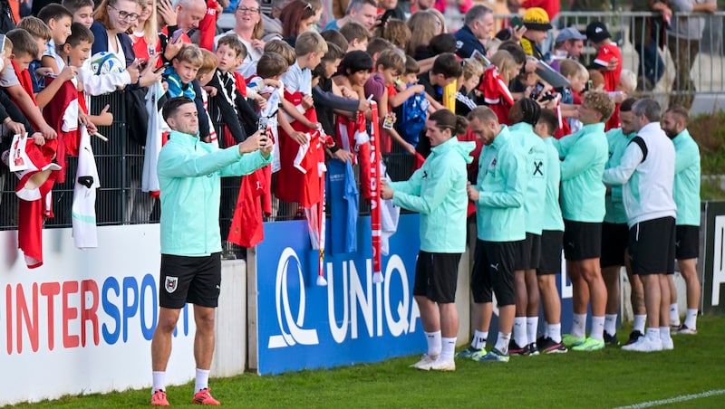 The interaction between fans and team is very good. (Bild: GEPA pictures)