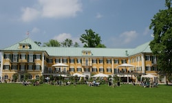 Vor kurzem kaufte Mark Mateschitz das Gwandhaus, den Firmensitz von Gössl.