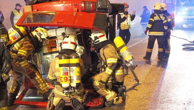 Szenarien, wie diese müssen von den Einsatzkräften laufend geprobt werden. (Bild: Wallner Hannes/Hannes Wallner)