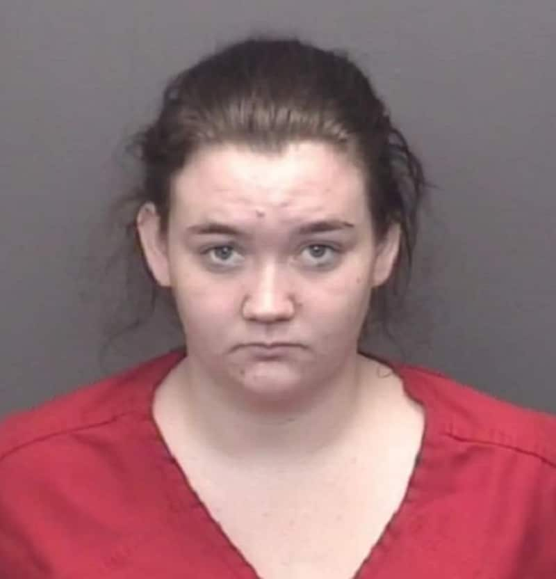 Delaina T. lived with the couple, but claims to have known nothing of the abuses. (Bild: Vanderburgh County Jail)