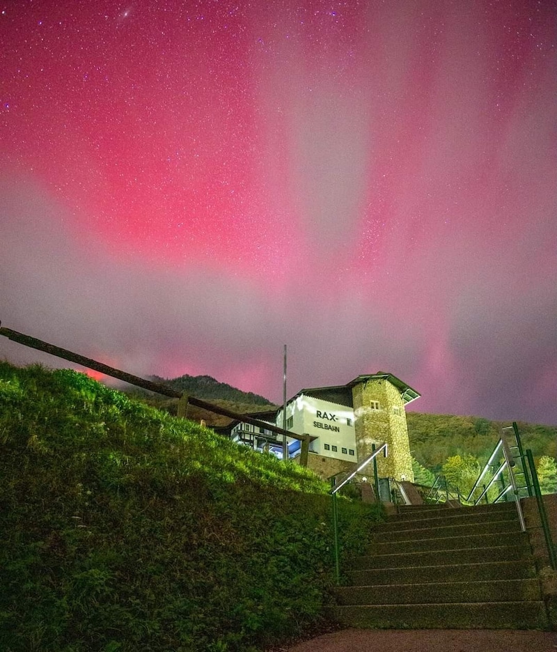 Northern Lights in Payerbach and Reichenau an der Rax. (Bild: Leserreporter)