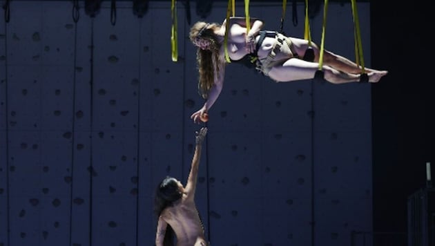 The company recommends the performance to audiences who are "boldly in search of new theatrical experiences". (Bild: Matthias Baus, Opernhaus Stuttgart)