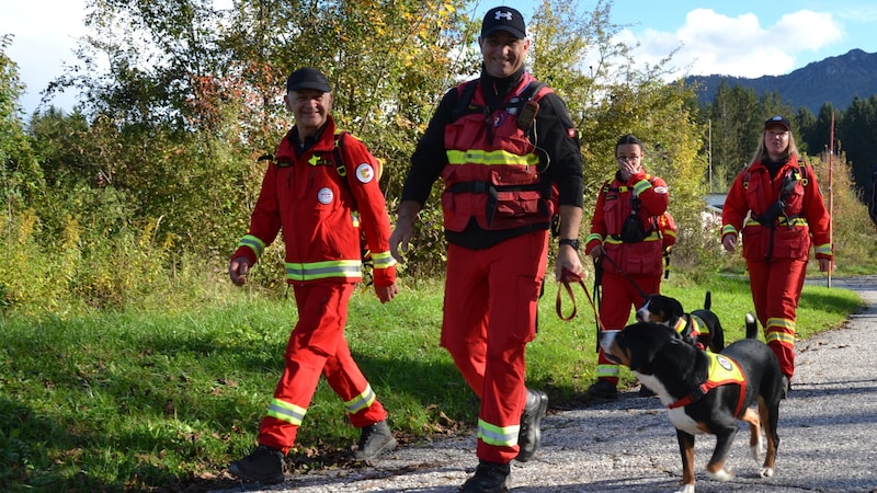 Rückkehr nach erfolgreicher Suche (Bild: Fister Katrin)