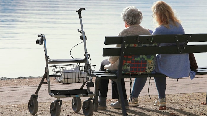 Das Frauenpensionsantrittsalter wird schrittweise angehoben.