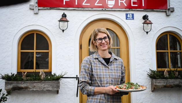 Yvonne O’Shannassy hat keine Lust mehr auf Pizza und Pasta. Sie sperrt die Pizzerei zu, eröffnet dafür wieder die „Fleischerei“. (Bild: Markus Wenzel)