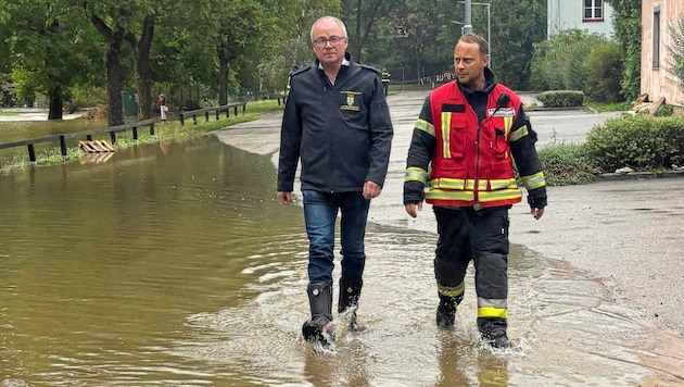 Landesvize Stephan Pernkopf (li.) setzt bei der Aufarbeitung der Katastrophe auf Profis aus Theorie und Praxis. (Bild: zVg)