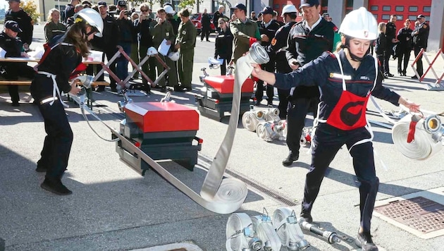 Bereit für den Ernstfall: 120 Jugendliche zeigten am Samstag im Landesfeuerwehrkommando ihr ganzes Können.  (Bild: Reinhard Judt)