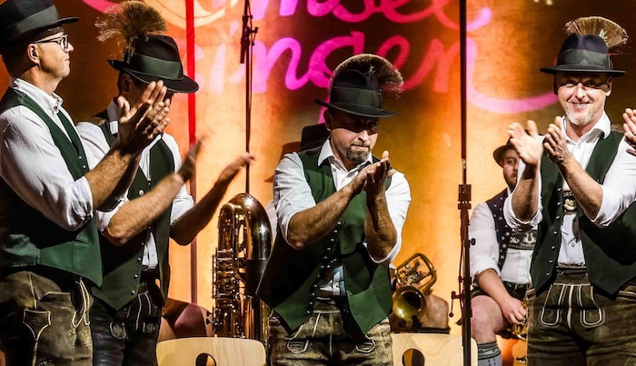 Fescher Gamsbart, ein Rhythmus der mitreißt: Traditionelle Klänge aus Abersee.