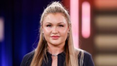 Sophia Thiel mag Männer in Uniform