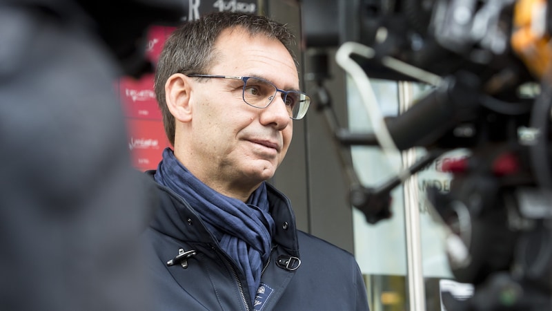 Markus Wallner will nach der Wahl keine Verhältnisse wie in Wien und drückt bei der Regierungsbildung aufs Gas. (Bild: Mathis Fotografie/Krone KREATIV)